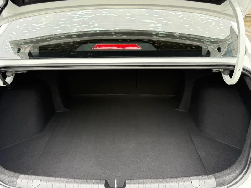 Geely Emgrand 2023 4th Gen Champion Edition 1.5L CVT Premium Trim interior photo 11 Geely Emgrand 2023 4th Gen Champion Edition 1.5L CVT Premium Trim interior photo 11
