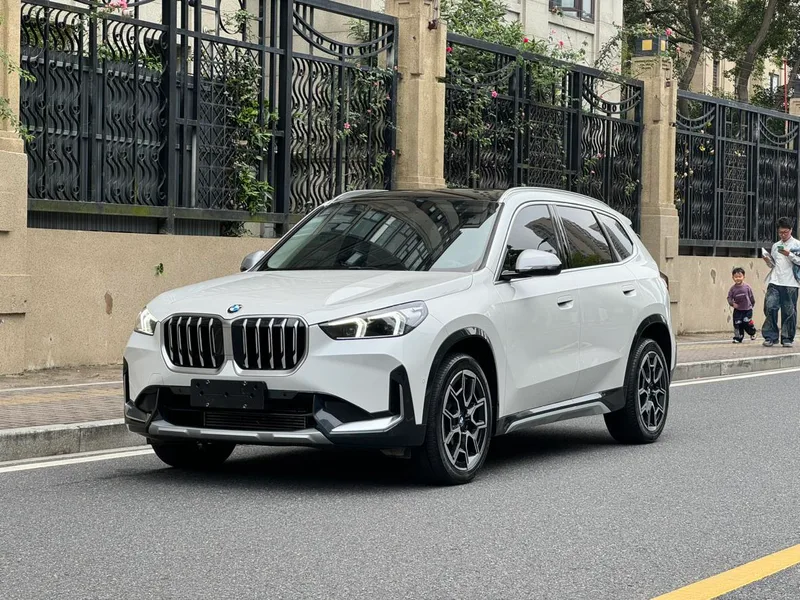 BMW X1 2023 xDrive25Li X Design Suit exterior photo 1 BMW X1 2023 xDrive25Li X Design Suit exterior photo 1