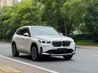 BMW X1 2023 xDrive25Li X Design Suit exterior photo 5 BMW X1 2023 xDrive25Li X Design Suit exterior photo 5