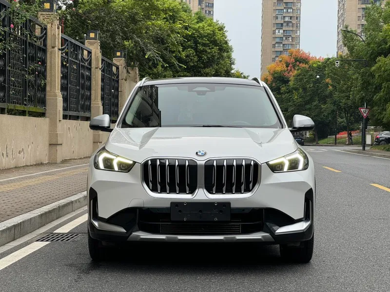 BMW X1 2023 xDrive25Li X Design Suit exterior photo 6 BMW X1 2023 xDrive25Li X Design Suit exterior photo 6