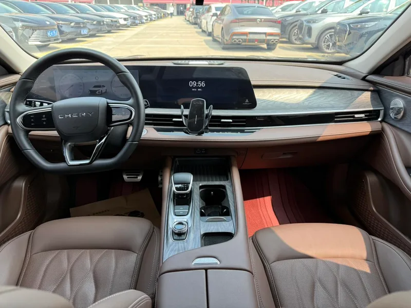 Chery Arrizo 8 2023 Versión de alta energía 2.0T DCT Imperial interior foto 13 Chery Arrizo 8 2023 Versión de alta energía 2.0T DCT Imperial interior foto 13