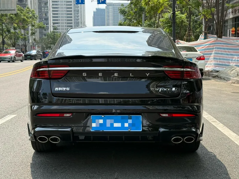 Geely Preface 2025 1.5T Восточный Яо Куньлунь-версия экстерьер фото 4 Geely Preface 2025 1.5T Восточный Яо Куньлунь-версия экстерьер фото 4