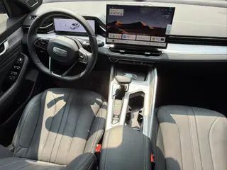 Geely Preface 2025 1.5T Восточный Яо Куньлунь-версия интерьер фото 14 Geely Preface 2025 1.5T Восточный Яо Куньлунь-версия интерьер фото 14