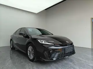 Toyota Camry 2024 Doble motor 2.0HG Versión de lujo exterior foto 3 Toyota Camry 2024 Doble motor 2.0HG Versión de lujo exterior foto 3