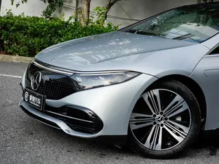 Mercedes-Benz EQS 2022 EQS 450+ Version avant-gardiste extérieur photo 7 Mercedes-Benz EQS 2022 EQS 450+ Version avant-gardiste extérieur photo 7