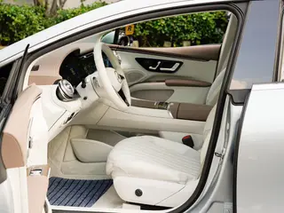 Mercedes-Benz EQS 2022 EQS 450+ Version avant-gardiste intérieur photo 10 Mercedes-Benz EQS 2022 EQS 450+ Version avant-gardiste intérieur photo 10