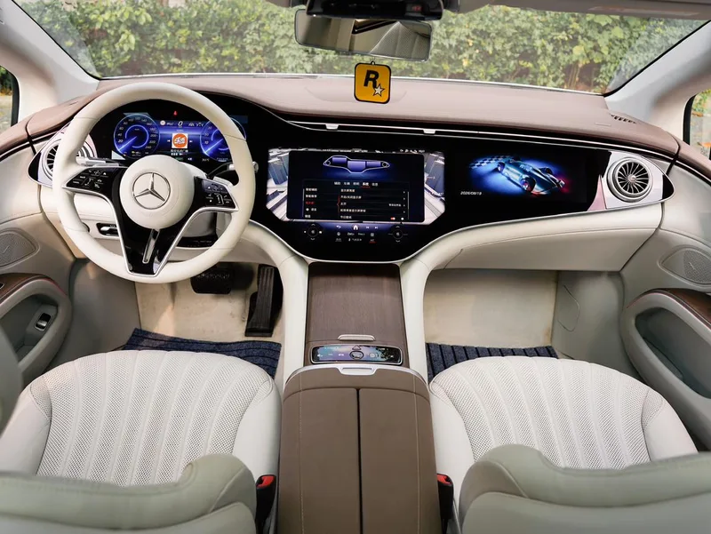 Mercedes-Benz EQS 2022 EQS 450+ Version avant-gardiste intérieur photo 13 Mercedes-Benz EQS 2022 EQS 450+ Version avant-gardiste intérieur photo 13