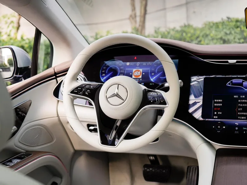 Mercedes-Benz EQS 2022 EQS 450+ Version avant-gardiste intérieur photo 14 Mercedes-Benz EQS 2022 EQS 450+ Version avant-gardiste intérieur photo 14