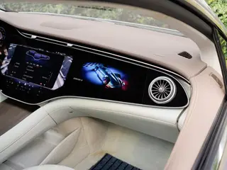Mercedes-Benz EQS 2022 EQS 450+ Version avant-gardiste intérieur photo 16 Mercedes-Benz EQS 2022 EQS 450+ Version avant-gardiste intérieur photo 16