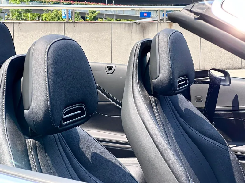 Mercedes-Benz CLE 2025 CLE 260 Coupé cabriolet intérieur photo 12 Mercedes-Benz CLE 2025 CLE 260 Coupé cabriolet intérieur photo 12