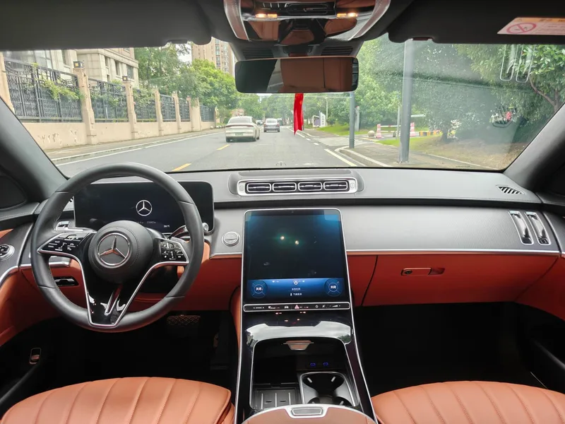 Mercedes-Benz S-Class 2024 S 400 L Бизнес-тип интерьер фото 13 Mercedes-Benz S-Class 2024 S 400 L Бизнес-тип интерьер фото 13