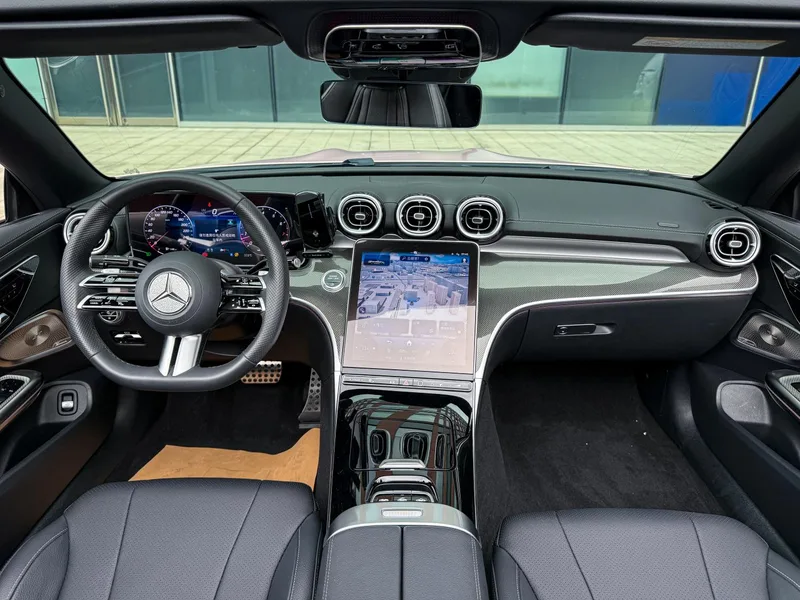 Mercedes-Benz CLE 2025 CLE 260 Convertible Coupe interior photo 10 Mercedes-Benz CLE 2025 CLE 260 Convertible Coupe interior photo 10