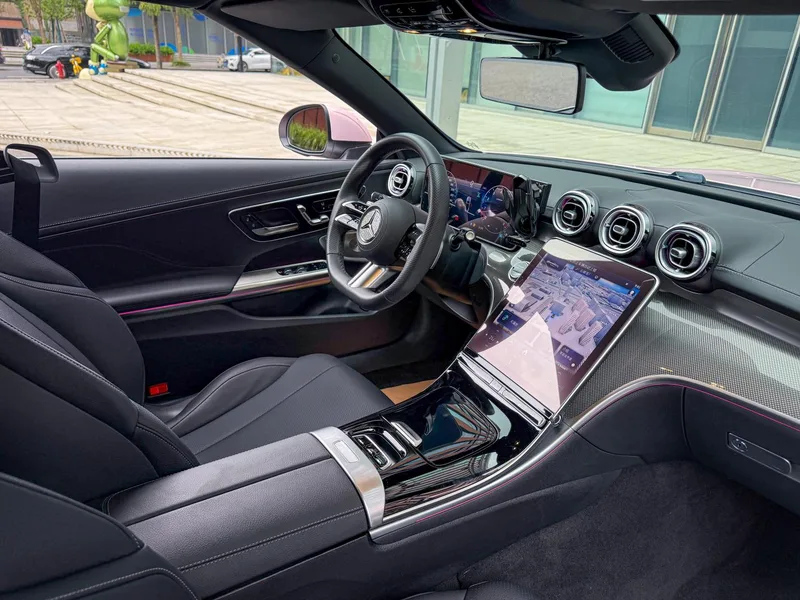 Mercedes-Benz CLE 2025 CLE 260 Convertible Coupe interior photo 12 Mercedes-Benz CLE 2025 CLE 260 Convertible Coupe interior photo 12