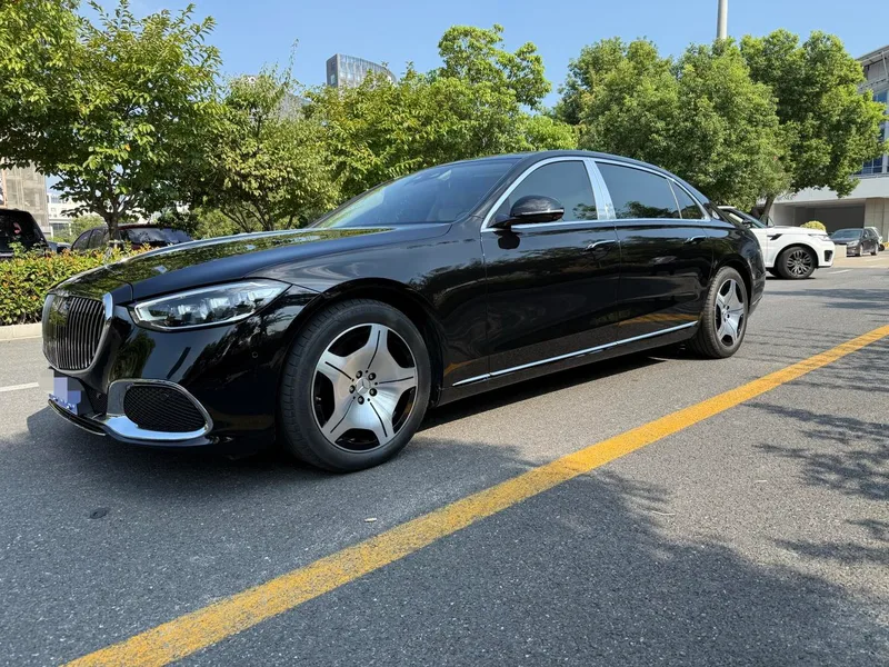 Mercedes-Benz Mercedes-Maybach S-Class 2025 S 480 4MATIC exterior foto 1 Mercedes-Benz Mercedes-Maybach S-Class 2025 S 480 4MATIC exterior foto 1