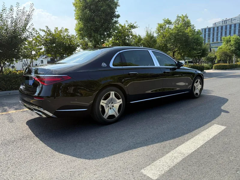 Mercedes-Benz Mercedes-Maybach S-Class 2025 S 480 4MATIC exterior foto 10 Mercedes-Benz Mercedes-Maybach S-Class 2025 S 480 4MATIC exterior foto 10