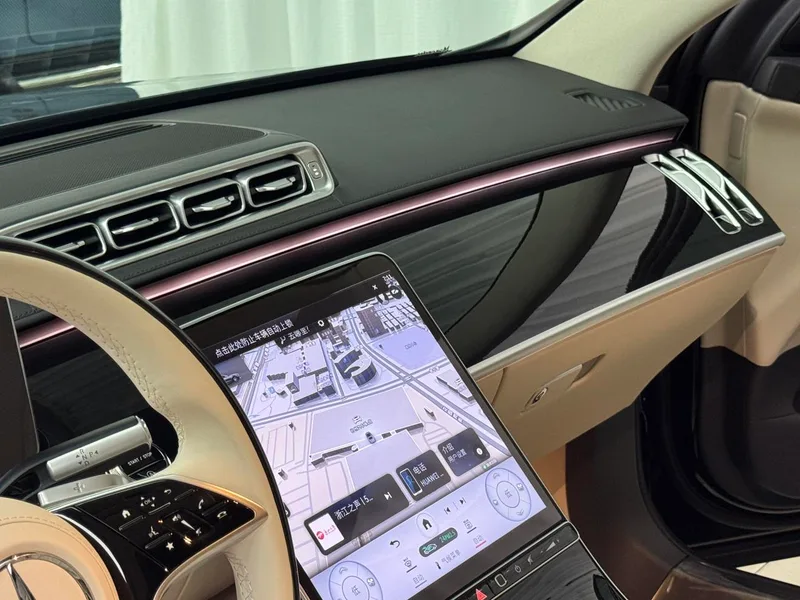 Mercedes-Benz Mercedes-Maybach S-Class 2025 S 480 4MATIC interior foto 14 Mercedes-Benz Mercedes-Maybach S-Class 2025 S 480 4MATIC interior foto 14