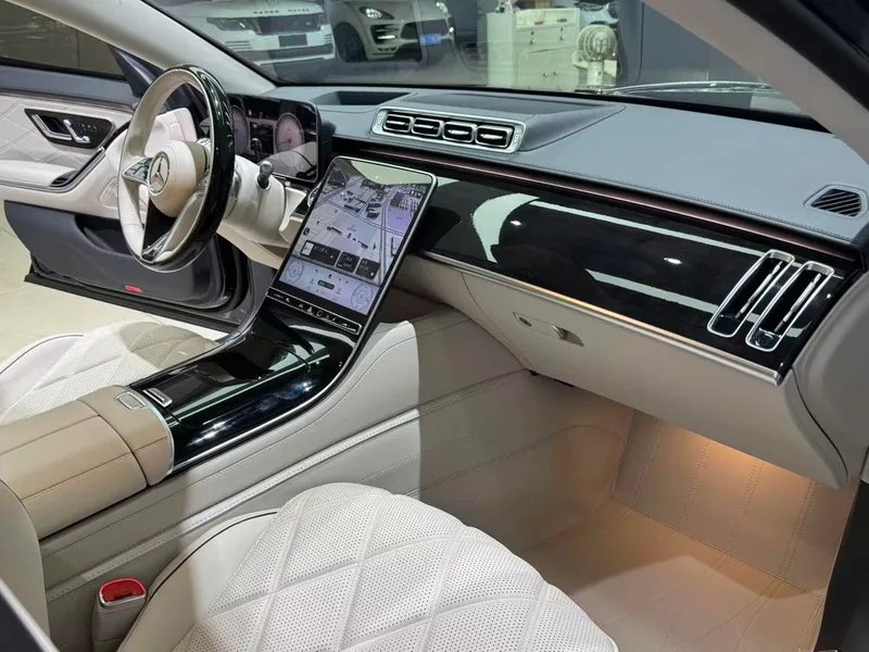 Mercedes-Benz Mercedes-Maybach S-Class 2025 S 480 4MATIC interior foto 18 Mercedes-Benz Mercedes-Maybach S-Class 2025 S 480 4MATIC interior foto 18