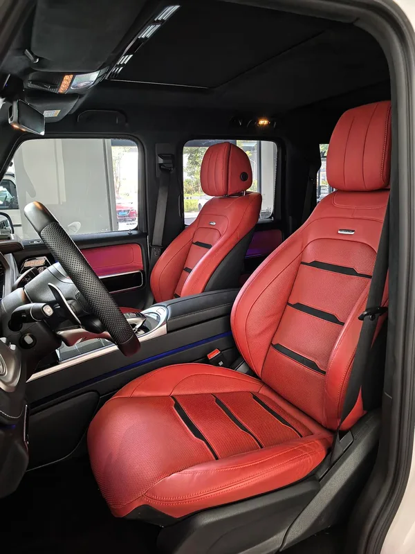 Mercedes-Benz Mercedes-AMG G-Class 2023 AMG G 63 intérieur photo 8 Mercedes-Benz Mercedes-AMG G-Class 2023 AMG G 63 intérieur photo 8