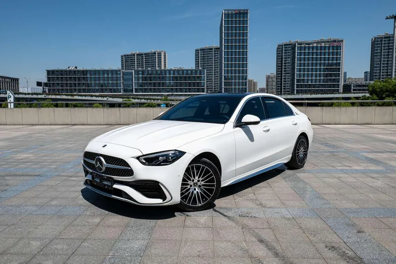 Mercedes-Benz C-Class 2024 C 260 L Sports version exterior photo 1 Mercedes-Benz C-Class 2024 C 260 L Sports version exterior photo 1