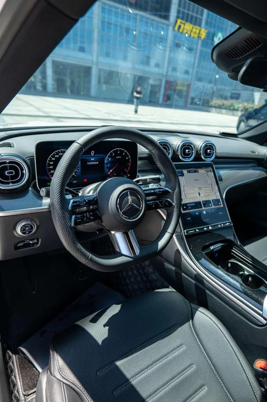 Mercedes-Benz C-Class 2024 C 260 L Sports version exterior photo 5 Mercedes-Benz C-Class 2024 C 260 L Sports version exterior photo 5