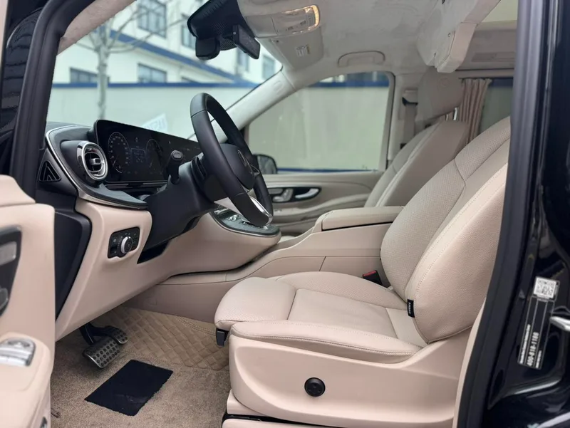 Mercedes-Benz V-Class 2024 V 300 Premium Edition exterior photo 4 Mercedes-Benz V-Class 2024 V 300 Premium Edition exterior photo 4