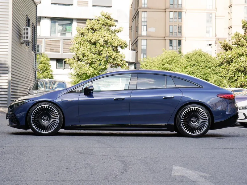 Mercedes-Benz EQS AMG 2022 AMG EQS 53 4MATIC+ exterior photo 3 Mercedes-Benz EQS AMG 2022 AMG EQS 53 4MATIC+ exterior photo 3