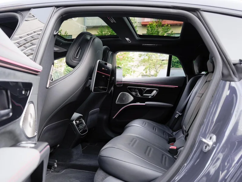 Mercedes-Benz EQS AMG 2022 AMG EQS 53 4MATIC+ interior photo 11 Mercedes-Benz EQS AMG 2022 AMG EQS 53 4MATIC+ interior photo 11