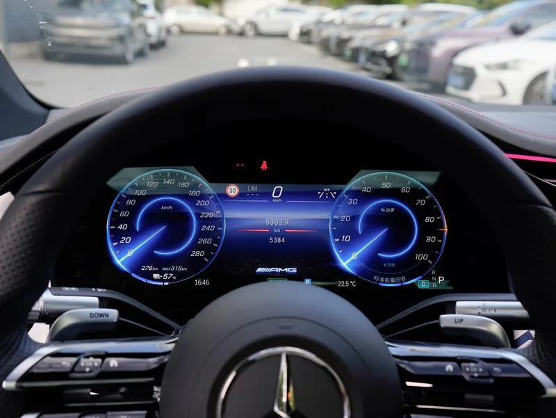 Mercedes-Benz EQS AMG 2022 AMG EQS 53 4MATIC+ interior photo 18 Mercedes-Benz EQS AMG 2022 AMG EQS 53 4MATIC+ interior photo 18