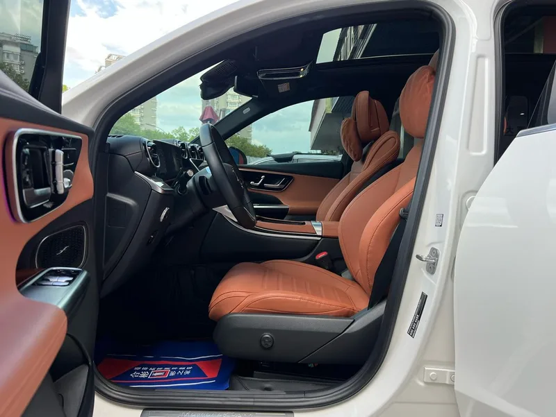 Mercedes-Benz GLC 2023 GLC 260 L 4MATIC Dynamic 7 seat exterior photo 3 Mercedes-Benz GLC 2023 GLC 260 L 4MATIC Dynamic 7 seat exterior photo 3