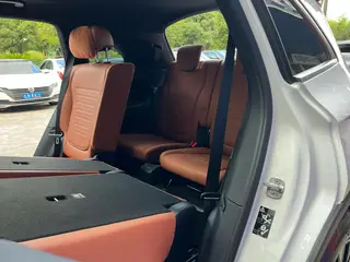 Mercedes-Benz GLC 2023 GLC 260 L 4MATIC Dynamic 7 seat exterior photo 10 Mercedes-Benz GLC 2023 GLC 260 L 4MATIC Dynamic 7 seat exterior photo 10