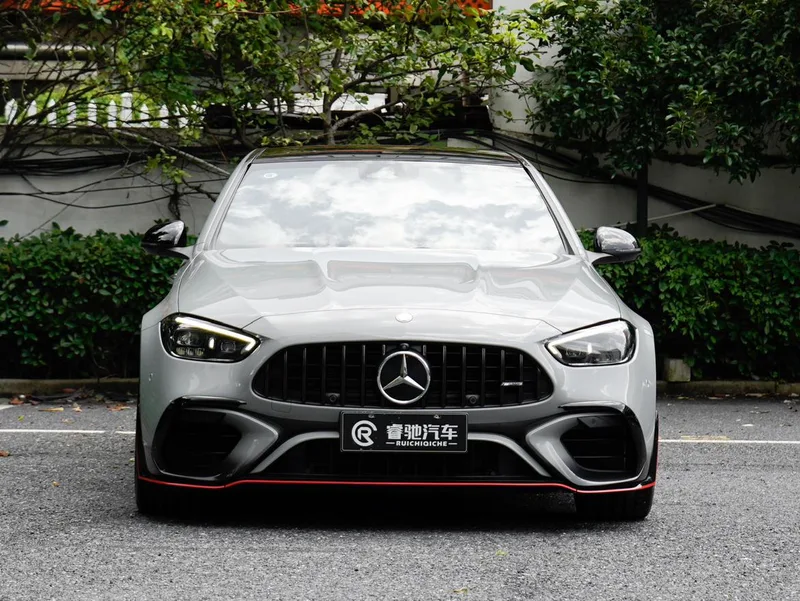 Mercedes-Benz C-Class AMG 2024 AMG C 63 S E Performance F1 Edición especial exterior foto 2 Mercedes-Benz C-Class AMG 2024 AMG C 63 S E Performance F1 Edición especial exterior foto 2