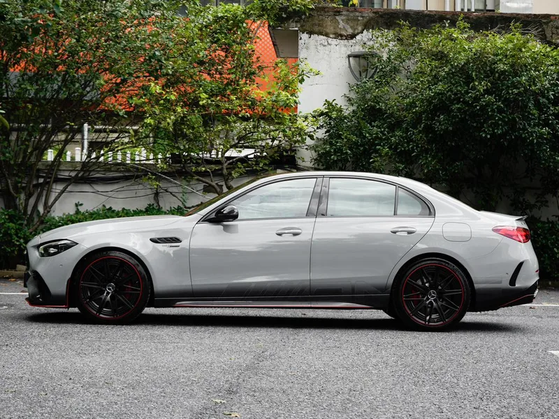 Mercedes-Benz C-Class AMG 2024 AMG C 63 S E Performance F1 Edición especial exterior foto 3 Mercedes-Benz C-Class AMG 2024 AMG C 63 S E Performance F1 Edición especial exterior foto 3