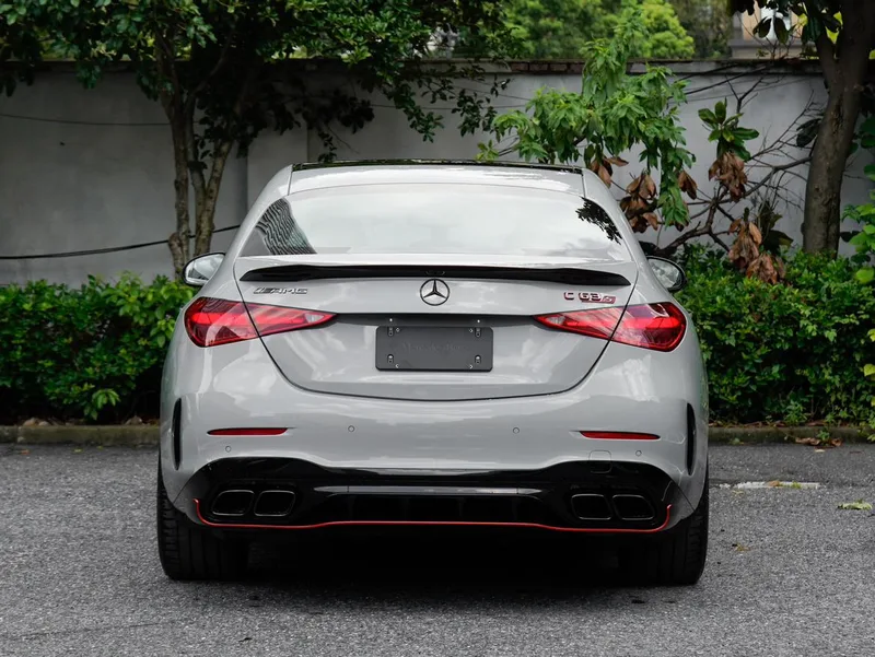 Mercedes-Benz C-Class AMG 2024 AMG C 63 S E Performance F1 Edición especial exterior foto 5 Mercedes-Benz C-Class AMG 2024 AMG C 63 S E Performance F1 Edición especial exterior foto 5