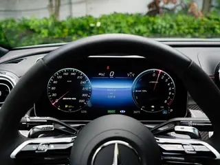Mercedes-Benz C-Class AMG 2024 AMG C 63 S E Performance F1 Edición especial exterior foto 10 Mercedes-Benz C-Class AMG 2024 AMG C 63 S E Performance F1 Edición especial exterior foto 10