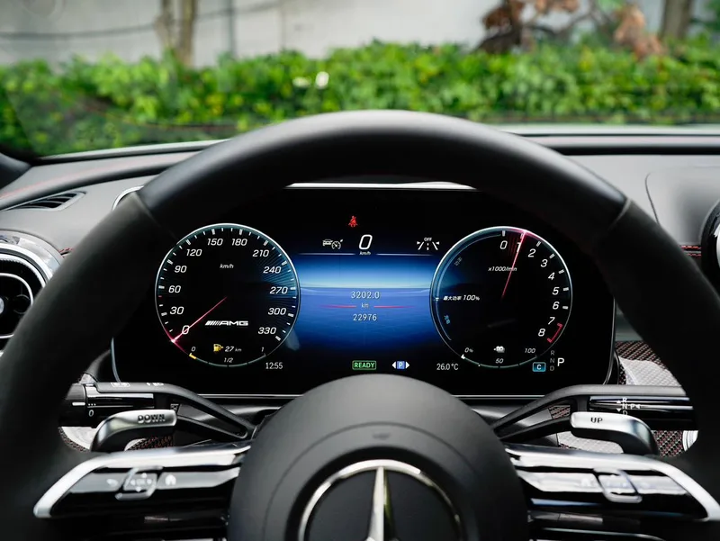 Mercedes-Benz C-Class AMG 2024 AMG C 63 S E Performance F1 Edición especial exterior foto 10 Mercedes-Benz C-Class AMG 2024 AMG C 63 S E Performance F1 Edición especial exterior foto 10