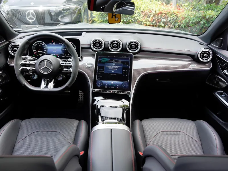 Mercedes-Benz C-Class AMG 2024 AMG C 63 S E Performance F1 Edición especial interior foto 14 Mercedes-Benz C-Class AMG 2024 AMG C 63 S E Performance F1 Edición especial interior foto 14