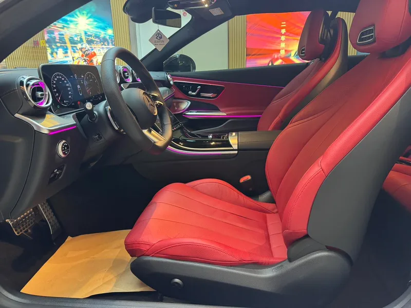Mercedes-Benz CLE 2024 CLE 300 4MATIC Convertible Coupe interior photo 11 Mercedes-Benz CLE 2024 CLE 300 4MATIC Convertible Coupe interior photo 11