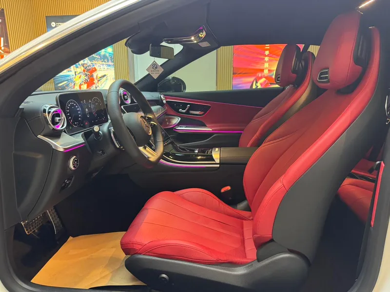 Mercedes-Benz CLE 2024 CLE 300 4MATIC Convertible Coupe interior photo 13 Mercedes-Benz CLE 2024 CLE 300 4MATIC Convertible Coupe interior photo 13