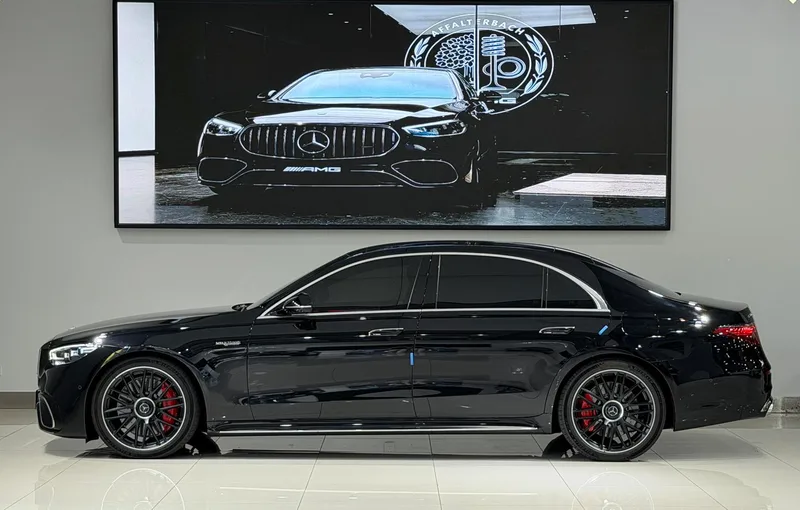 Mercedes-Benz Mercedes-AMG S-Class 2024 AMG S 63 L E Performance extérieur photo 3 Mercedes-Benz Mercedes-AMG S-Class 2024 AMG S 63 L E Performance extérieur photo 3