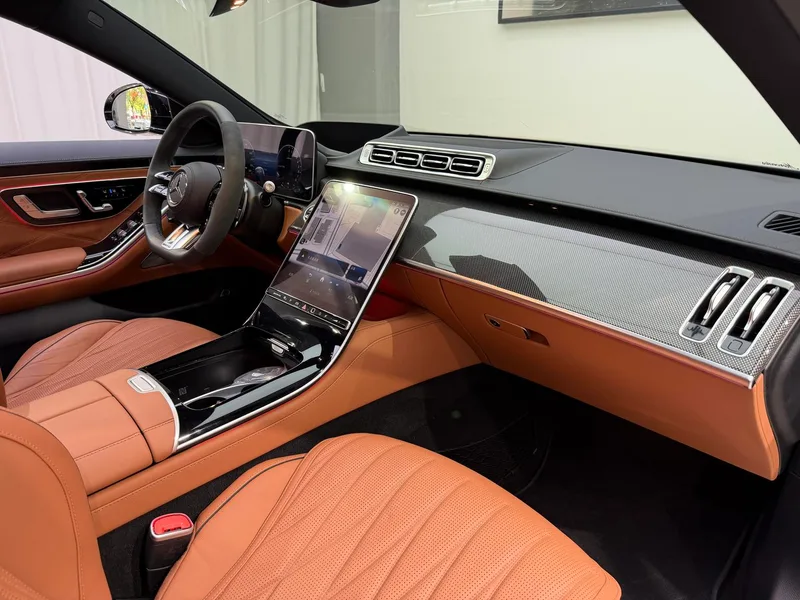 Mercedes-Benz Mercedes-AMG S-Class 2024 AMG S 63 L E Performance extérieur photo 6 Mercedes-Benz Mercedes-AMG S-Class 2024 AMG S 63 L E Performance extérieur photo 6
