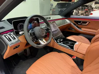 Mercedes-Benz Mercedes-AMG S-Class 2024 AMG S 63 L E Performance intérieur photo 8 Mercedes-Benz Mercedes-AMG S-Class 2024 AMG S 63 L E Performance intérieur photo 8