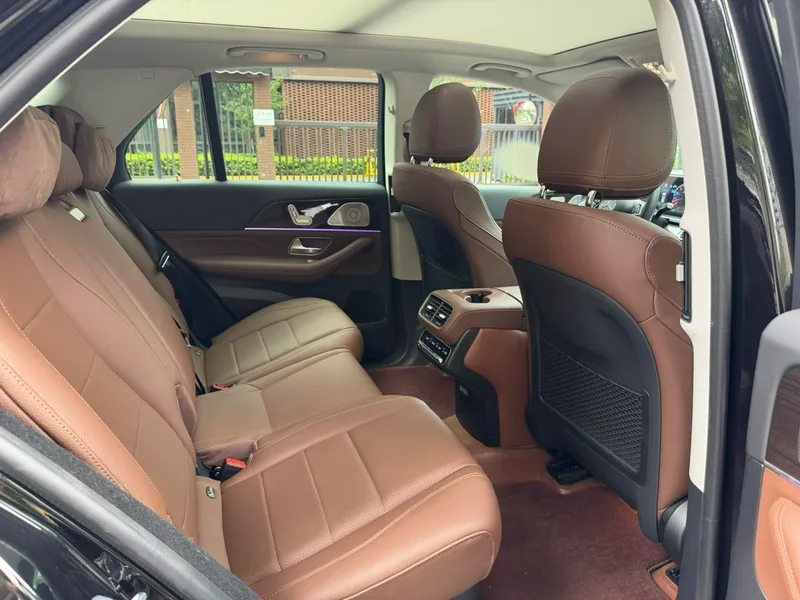Mercedes-Benz GLE (Imported) 2024 GLE 350 4MATIC Style tendance extérieur photo 8 Mercedes-Benz GLE (Imported) 2024 GLE 350 4MATIC Style tendance extérieur photo 8