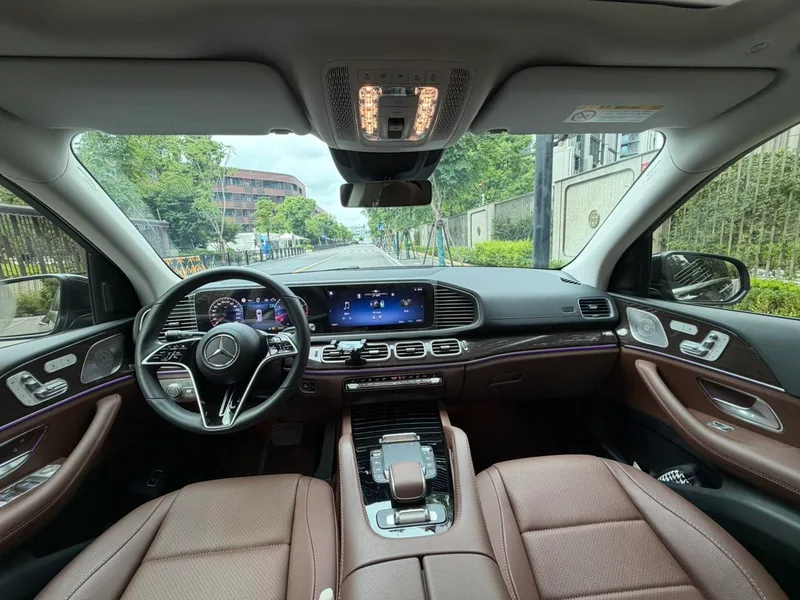 Mercedes-Benz GLE (Imported) 2024 GLE 350 4MATIC Style tendance intérieur photo 10 Mercedes-Benz GLE (Imported) 2024 GLE 350 4MATIC Style tendance intérieur photo 10