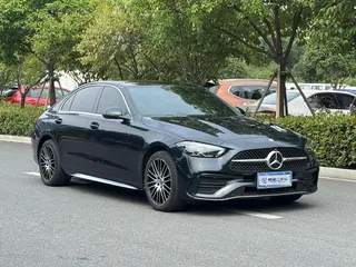 Mercedes-Benz C-Class 2025 Reforma C 260 L Versión deportiva exterior foto 3 Mercedes-Benz C-Class 2025 Reforma C 260 L Versión deportiva exterior foto 3