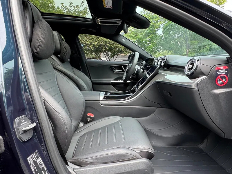 Mercedes-Benz C-Class 2025 Reforma C 260 L Versión deportiva interior foto 13 Mercedes-Benz C-Class 2025 Reforma C 260 L Versión deportiva interior foto 13