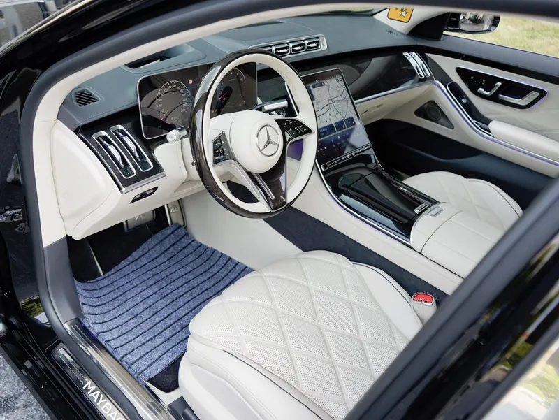 Mercedes-Benz Mercedes-Maybach S-Class 2025 S 480 4MATIC interior photo 11 Mercedes-Benz Mercedes-Maybach S-Class 2025 S 480 4MATIC interior photo 11