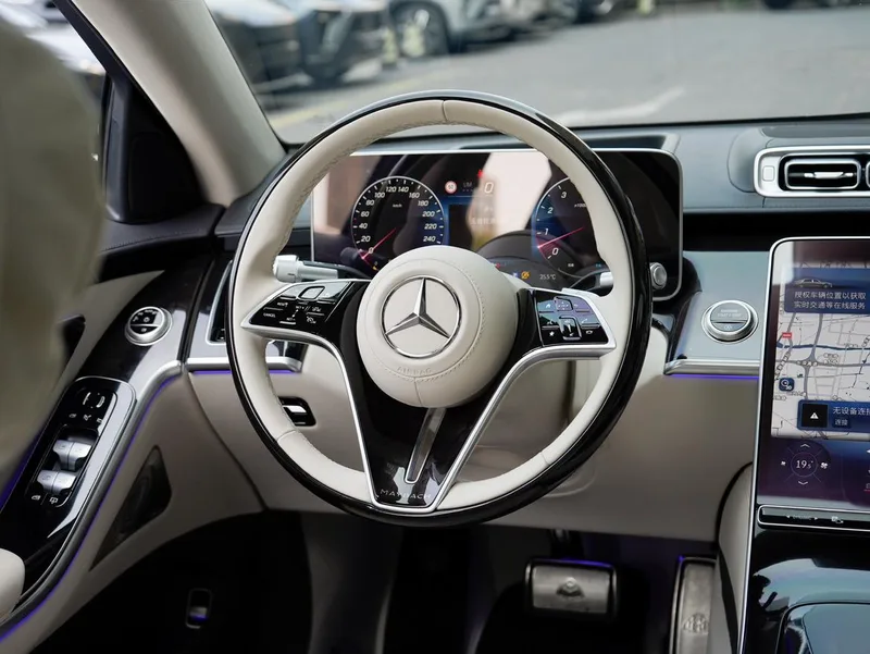Mercedes-Benz Mercedes-Maybach S-Class 2025 S 480 4MATIC interior photo 14 Mercedes-Benz Mercedes-Maybach S-Class 2025 S 480 4MATIC interior photo 14