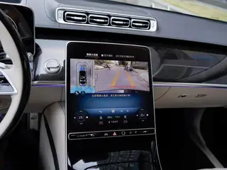 Mercedes-Benz Mercedes-Maybach S-Class 2025 S 480 4MATIC interior photo 17 Mercedes-Benz Mercedes-Maybach S-Class 2025 S 480 4MATIC interior photo 17
