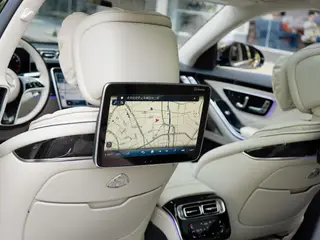 Mercedes-Benz Mercedes-Maybach S-Class 2025 S 480 4MATIC interior photo 19 Mercedes-Benz Mercedes-Maybach S-Class 2025 S 480 4MATIC interior photo 19