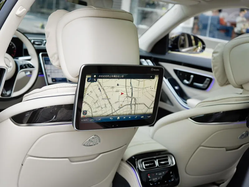 Mercedes-Benz Mercedes-Maybach S-Class 2025 S 480 4MATIC interior photo 19 Mercedes-Benz Mercedes-Maybach S-Class 2025 S 480 4MATIC interior photo 19